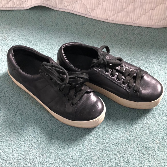 Leather lace ups - Picture 1 of 2
